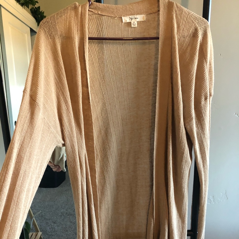 (3/$15) Super cute Cardigan :)